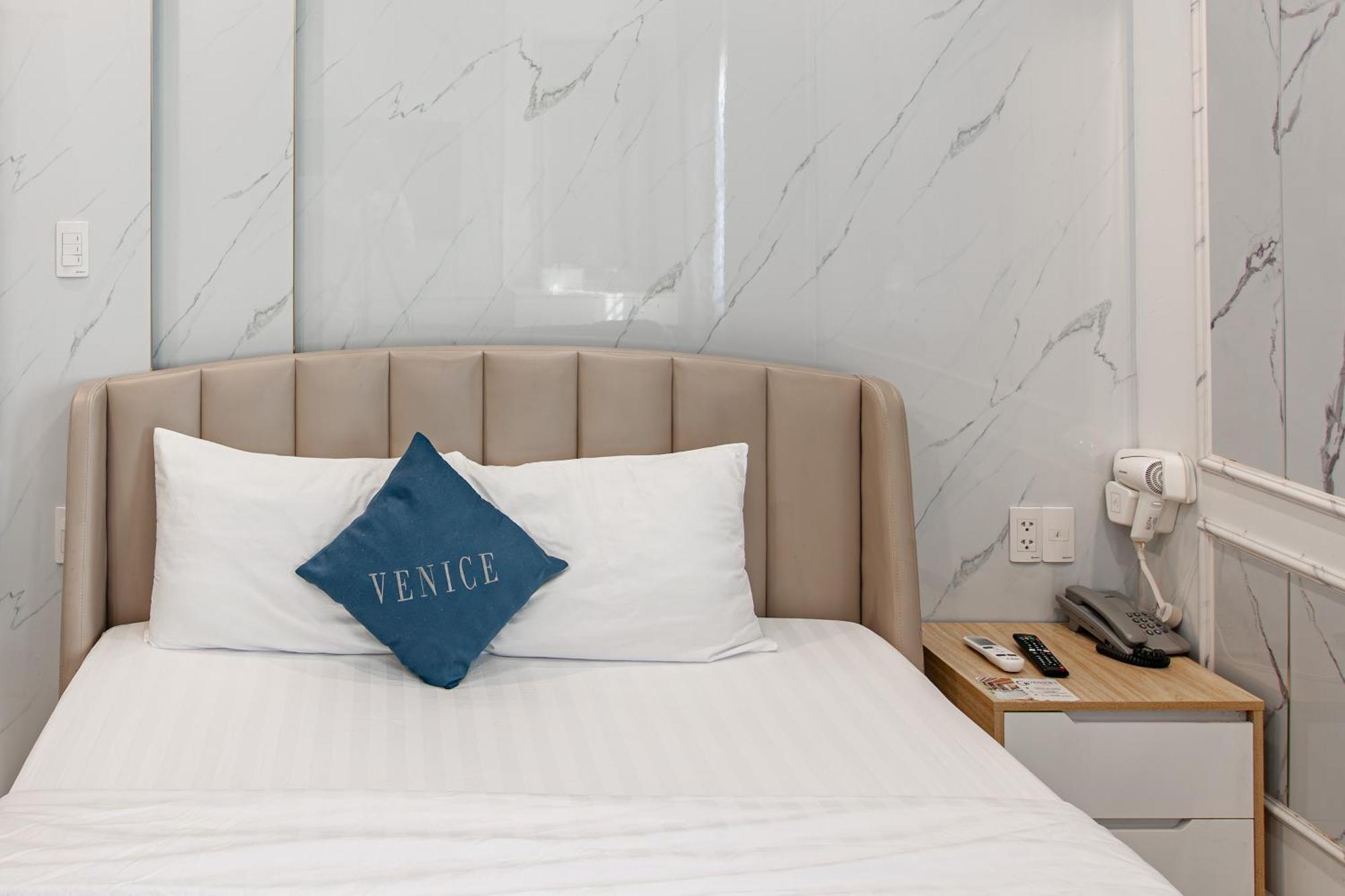 Venice 1 Hotel Хошимин Экстерьер фото